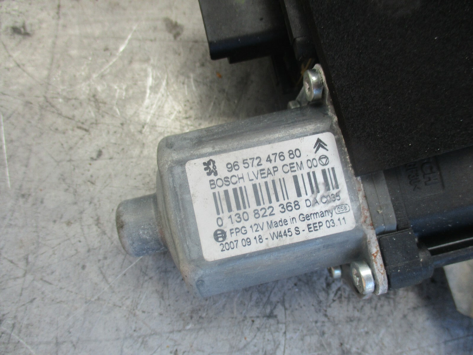 PEUGEOT 308 MK1 NSF PASSENGER SIDE FRONT WINDOW MOTOR 9657247680