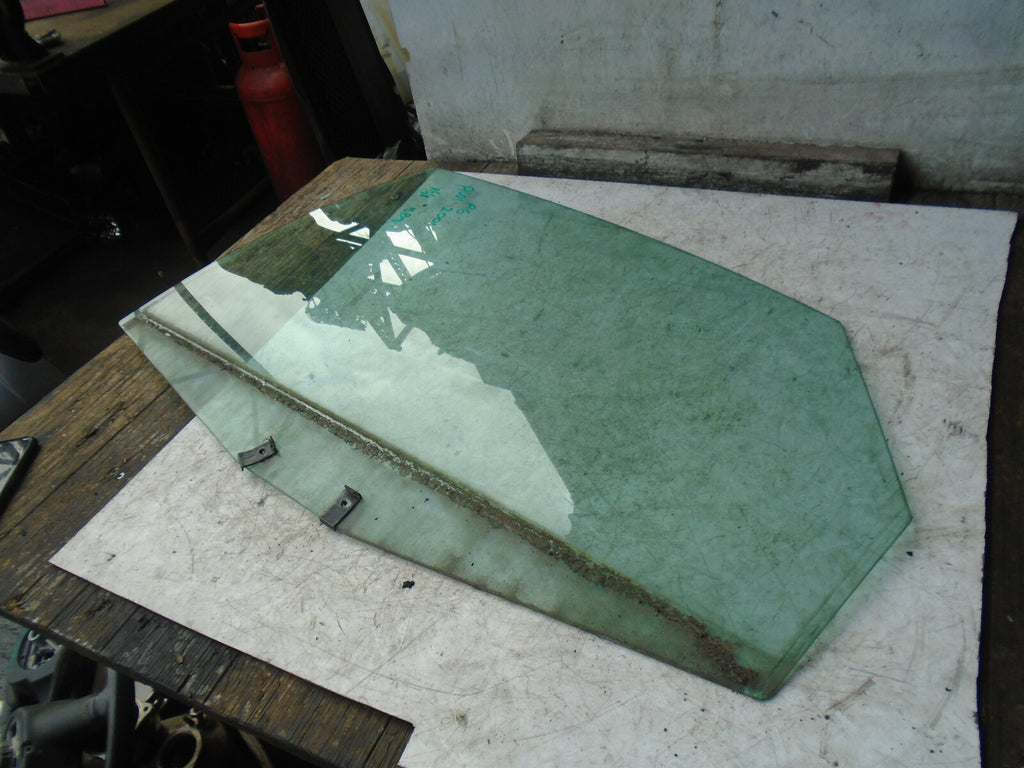 AUDI A6 2001 NSR REAR PASSENGER SIDE DOOR WINDOW GLASS