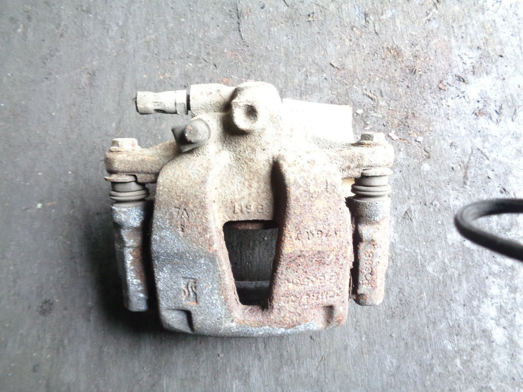 VAUXHALL CORSA D 2007 1.4 PETROL OSF DRIVER SIDE FRONT BRAKE CALIPER ASSEMBLY
