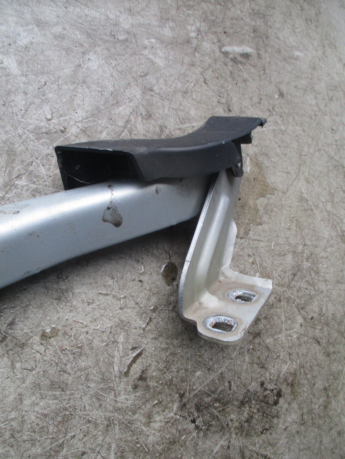 2013 RENAULT MASTER MK3 BONNET HINGES PAIR  654010006R
