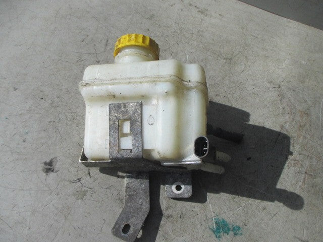 2015 PEUGEOT BIPPER FLUID TANK RESERVOIR