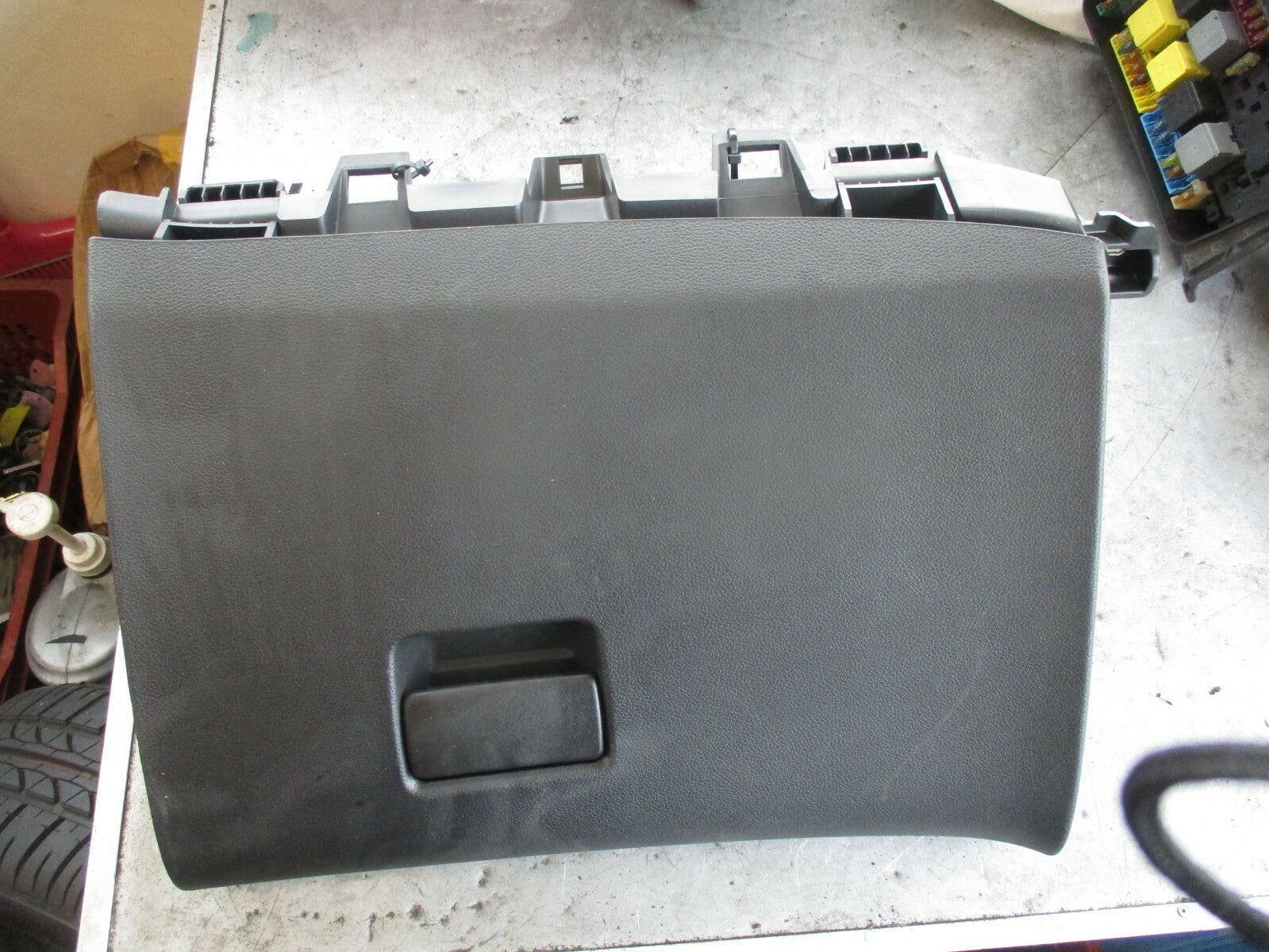 VAUXHALL ASTRA J MK6 BLACK GLOVE BOX FRONT 1709264