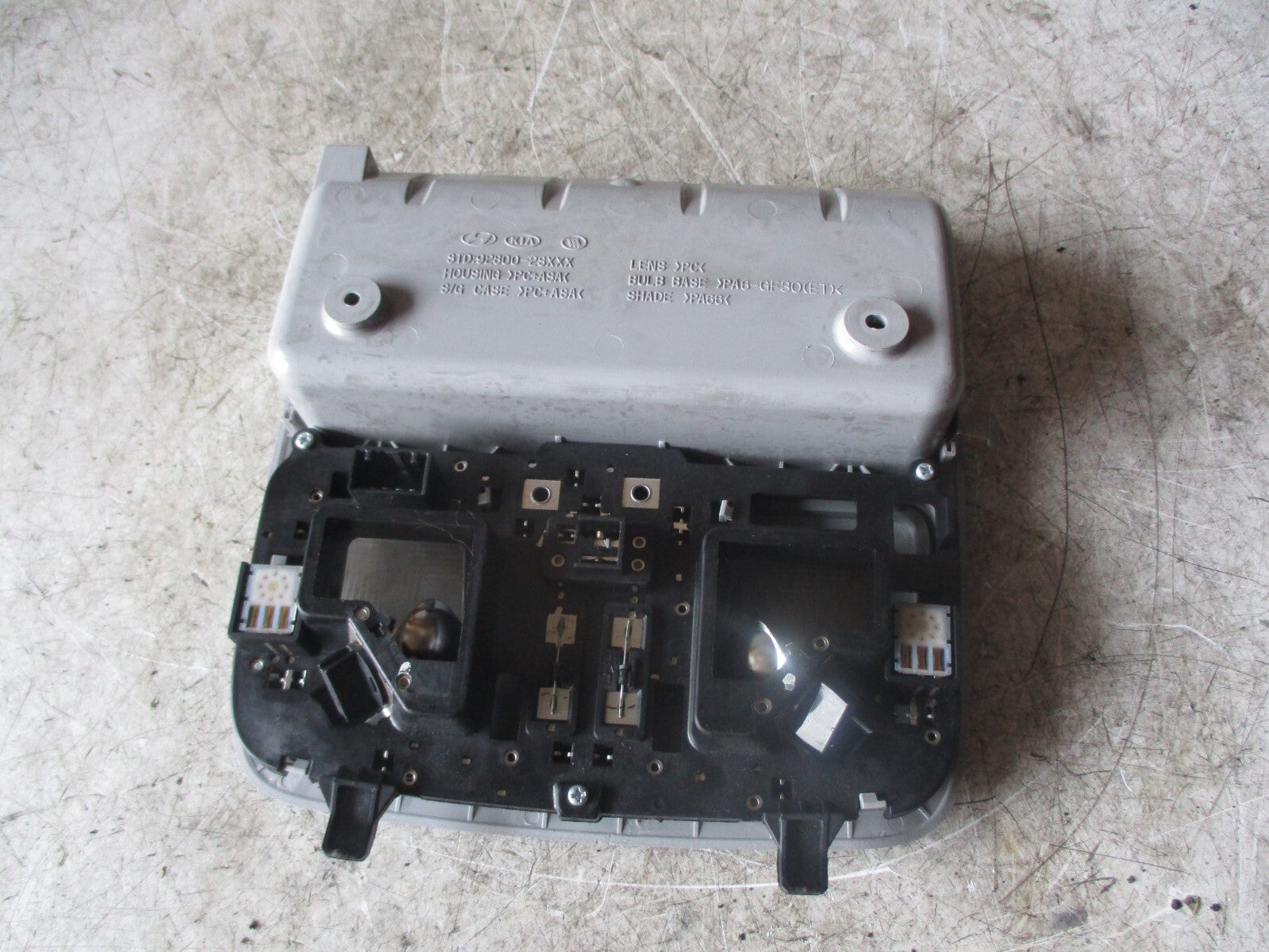 HYUNDAI IX35 2015 MK2 FRONT INTERIOR ROOF READING COMFORT LIGHT