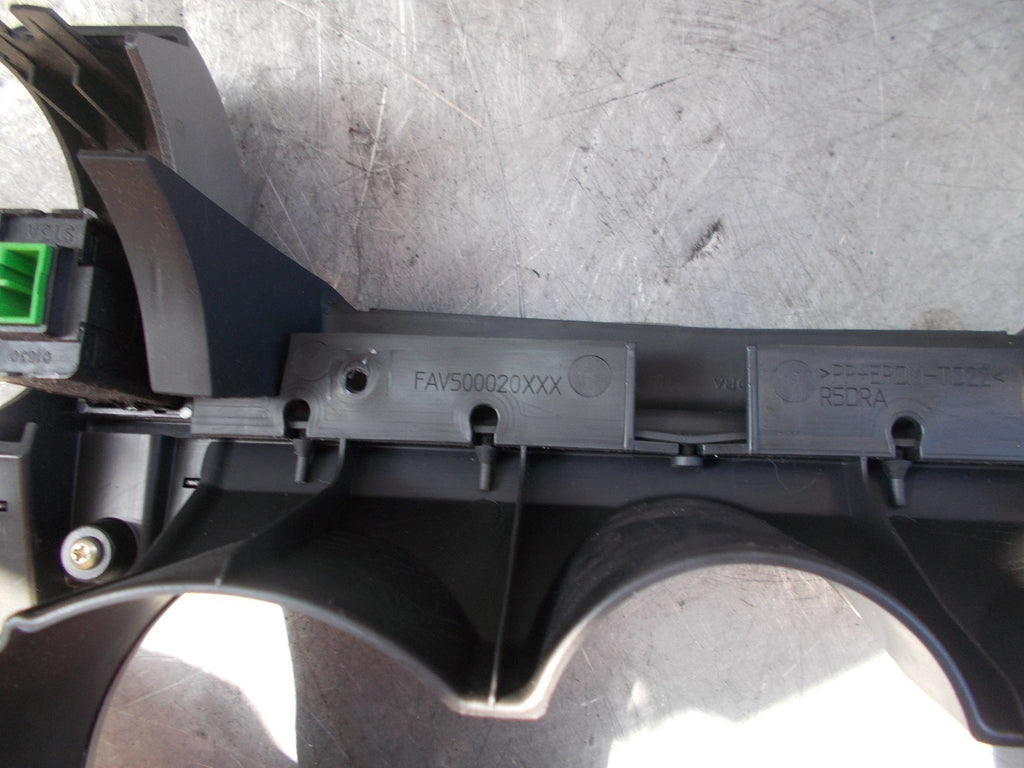 LAND ROVER FREELANDER  CLOCK SPEEDOMETER SURROUND FAV500020XXX