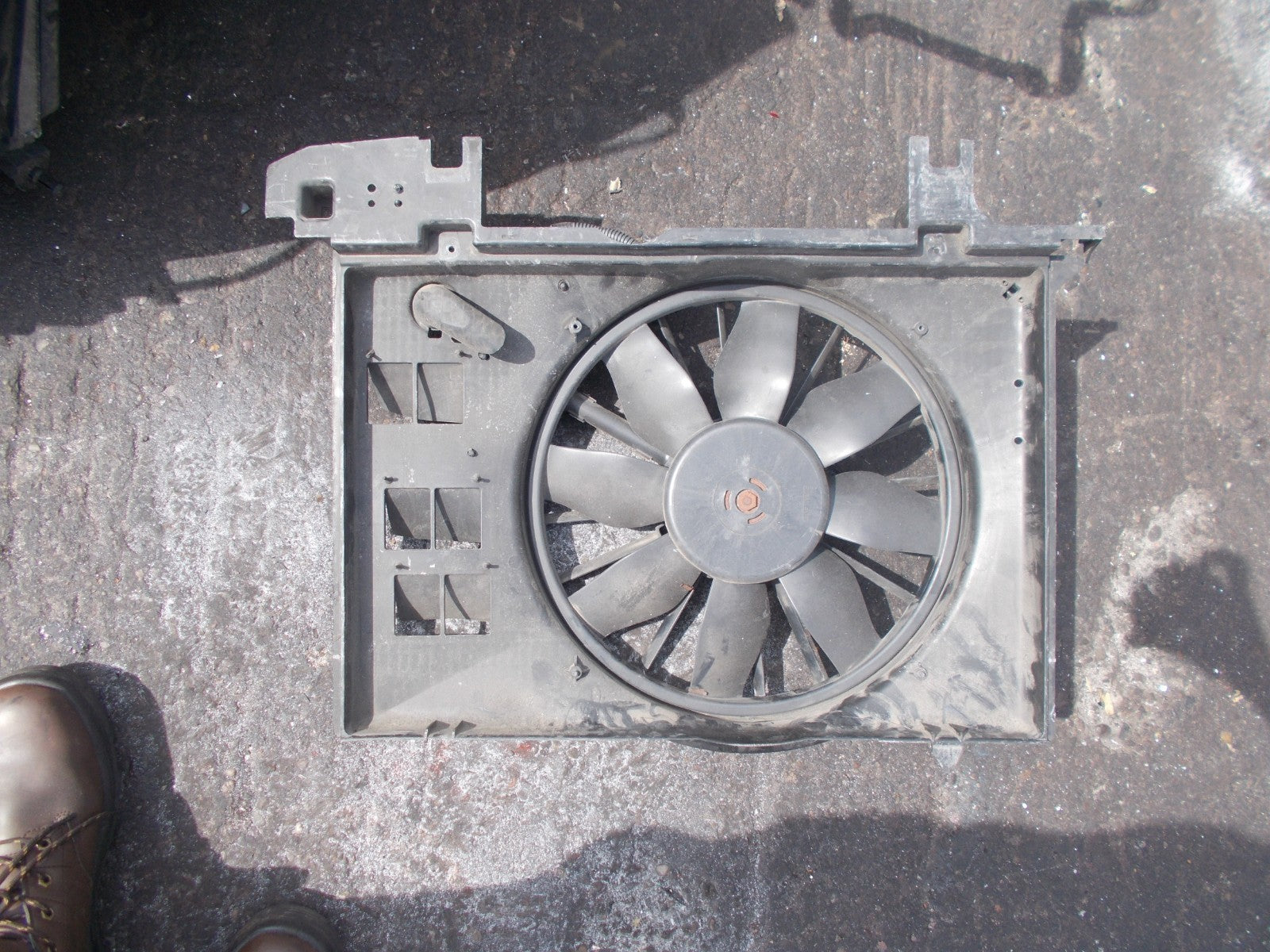VOLVO C70 2001 2.3 TURBO ENGINE COOLING FAN