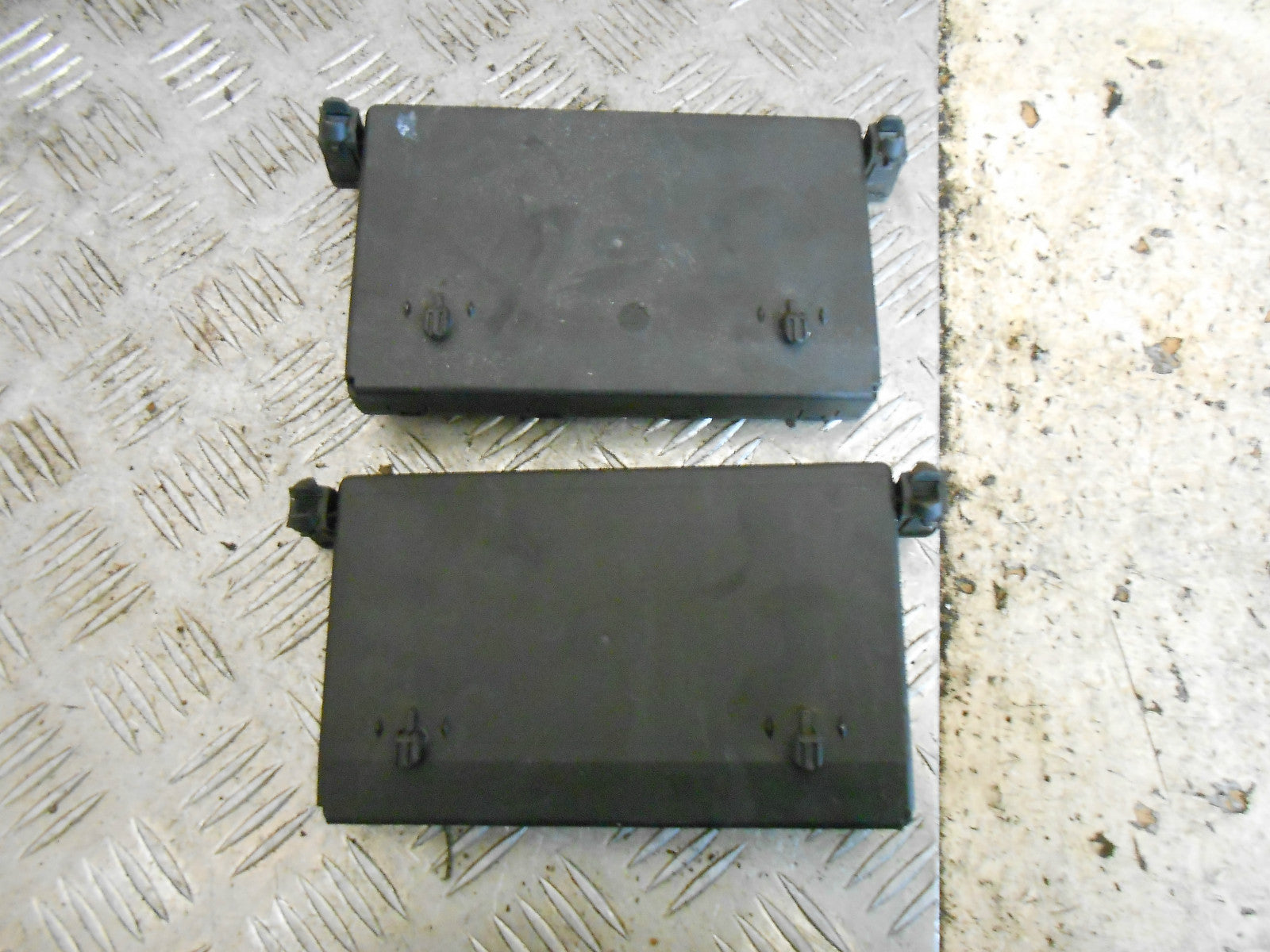 MERCEDES C CLASS W203 2003 FRONT DOOR CONTROL MODULES ECUS 2038206826