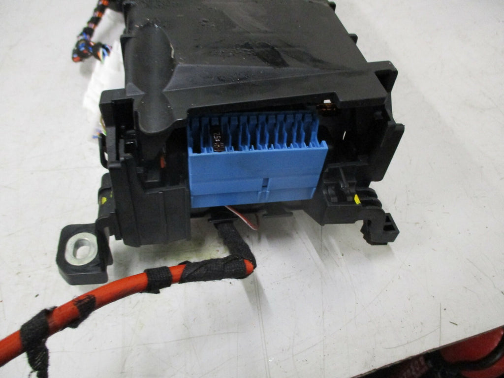 MERCEDES GLA220 2.1 170HP 2014 DIESEL UNDER BONNET FUSE RELAY BOX A2465400140