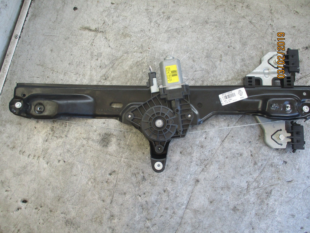 RENAULT KADJAR 2016 NSF PASSENGER SIDE FRONT REGULATOR 807215503R