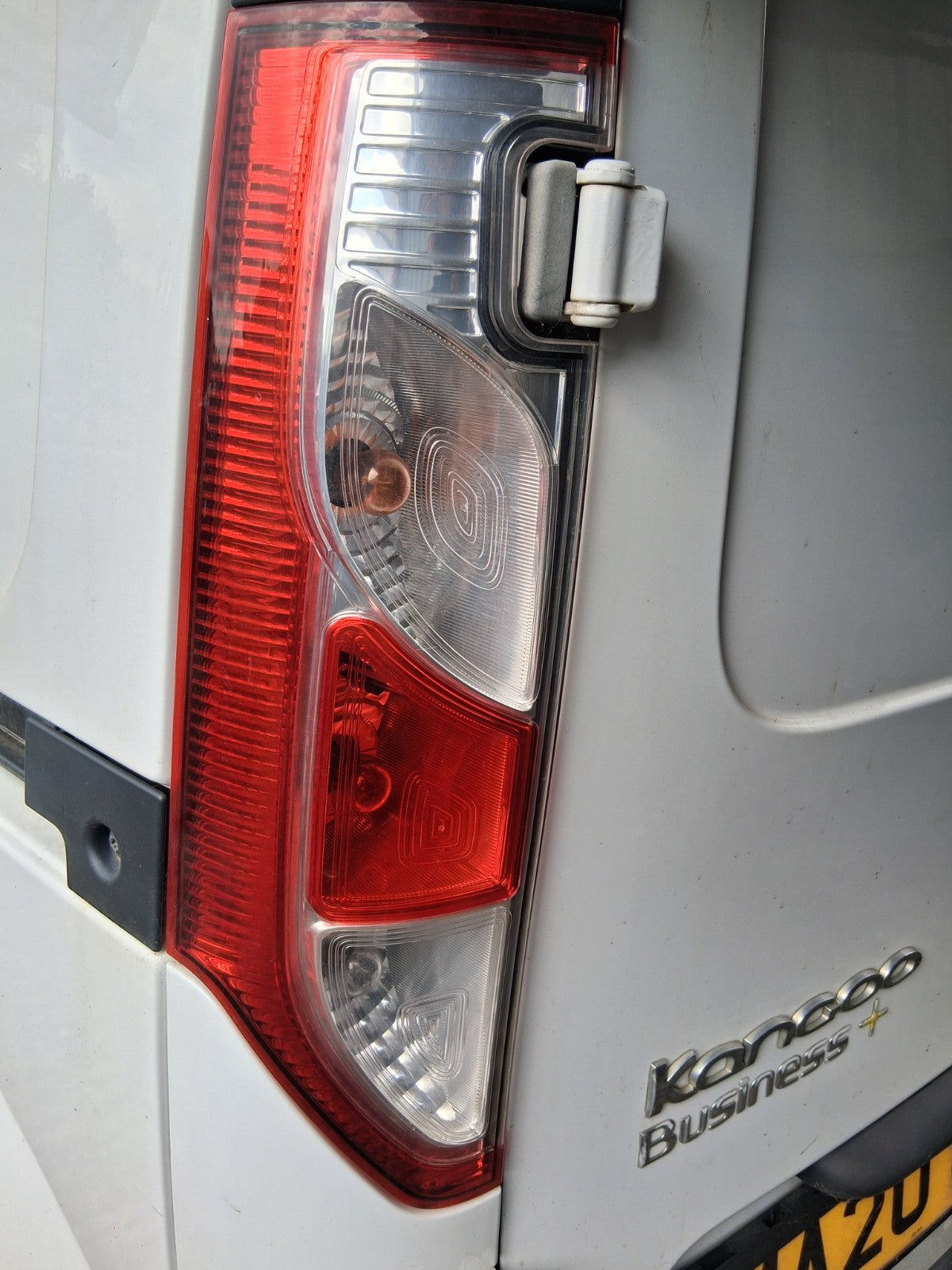 2020 RENAULT KANGOO MK2 FACELIFT NSR PASSENGER SIDE REAR LEFT TAIL LIGHT