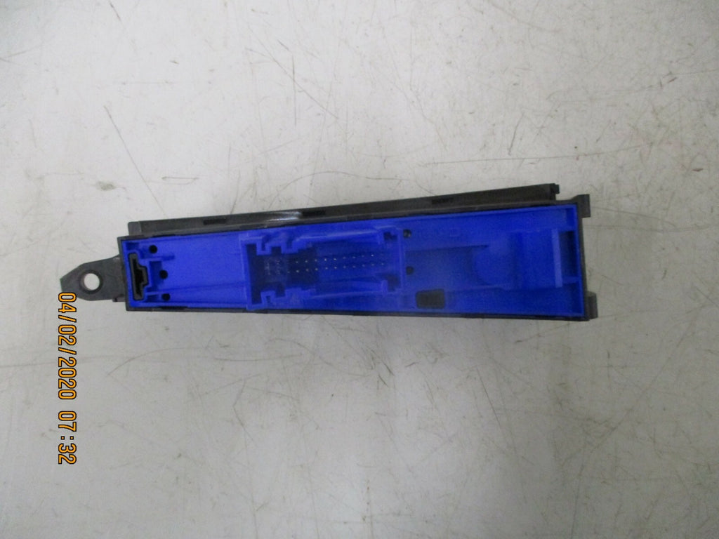 VW VOLKSWAGEN PASSAT 2012 STOP START PARKING SENSOR CONTROL SWITCH 3AC927137AK