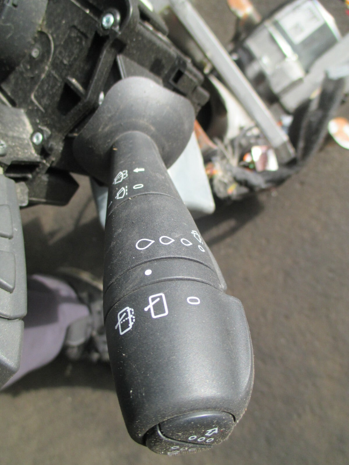 RENAULT CLIO MK4 STEERING COLUMN WITH STEERING WHEEL