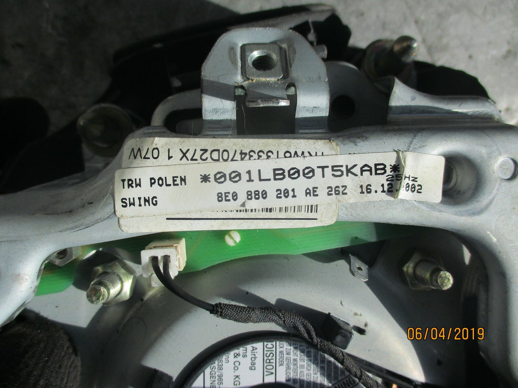 AUDI A4 B6 STEERING WHEEL AIRBAG 8E0880201AE