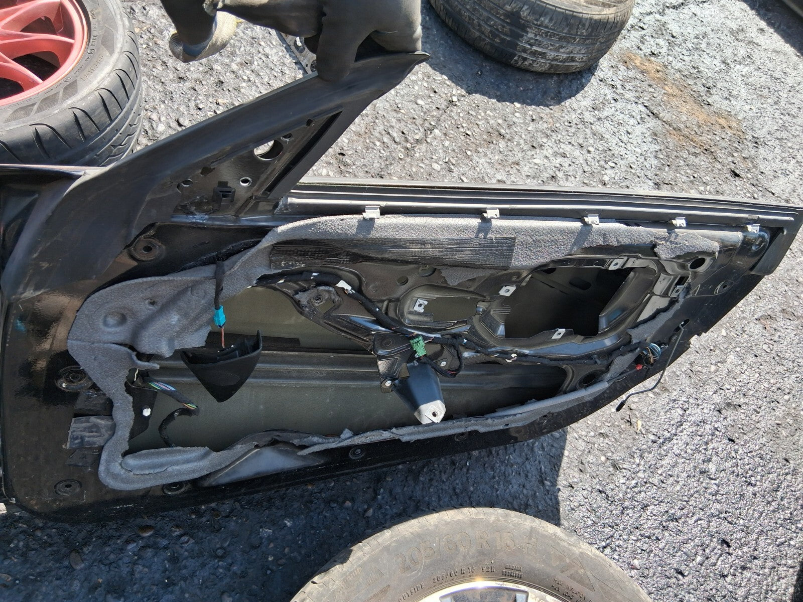 2003 BMW Z4 E85 3 DOOR CONVERTIBLE OS DRIVER SIDE BARE DOOR BLACK