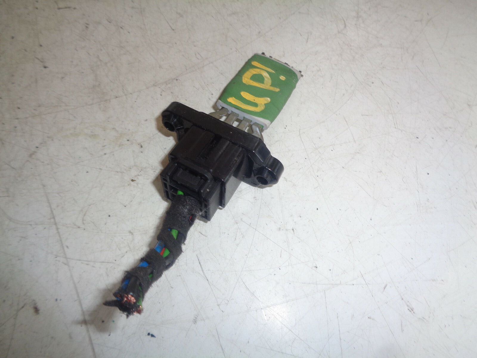 VW VOLKSWAGEN UP 2017 HEATER MOTOR RESISTOR 1S0959263A