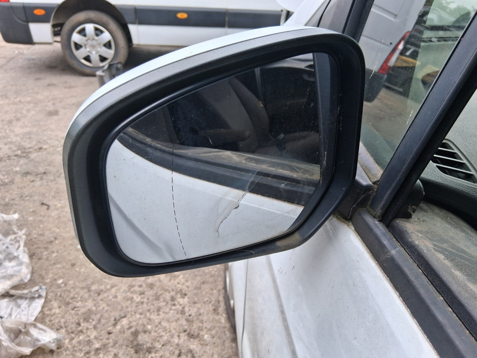 2015 FORD TRANSIT COURIER MK1 NSF PASSENGER FRONT MANUALFOLD WING MIRROR WHITE