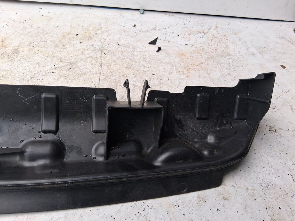2024 RENAULT  TRAFIC MK3 AIR DEFELCTOR COOLING RAD FAN SUPPORT 165529579R
