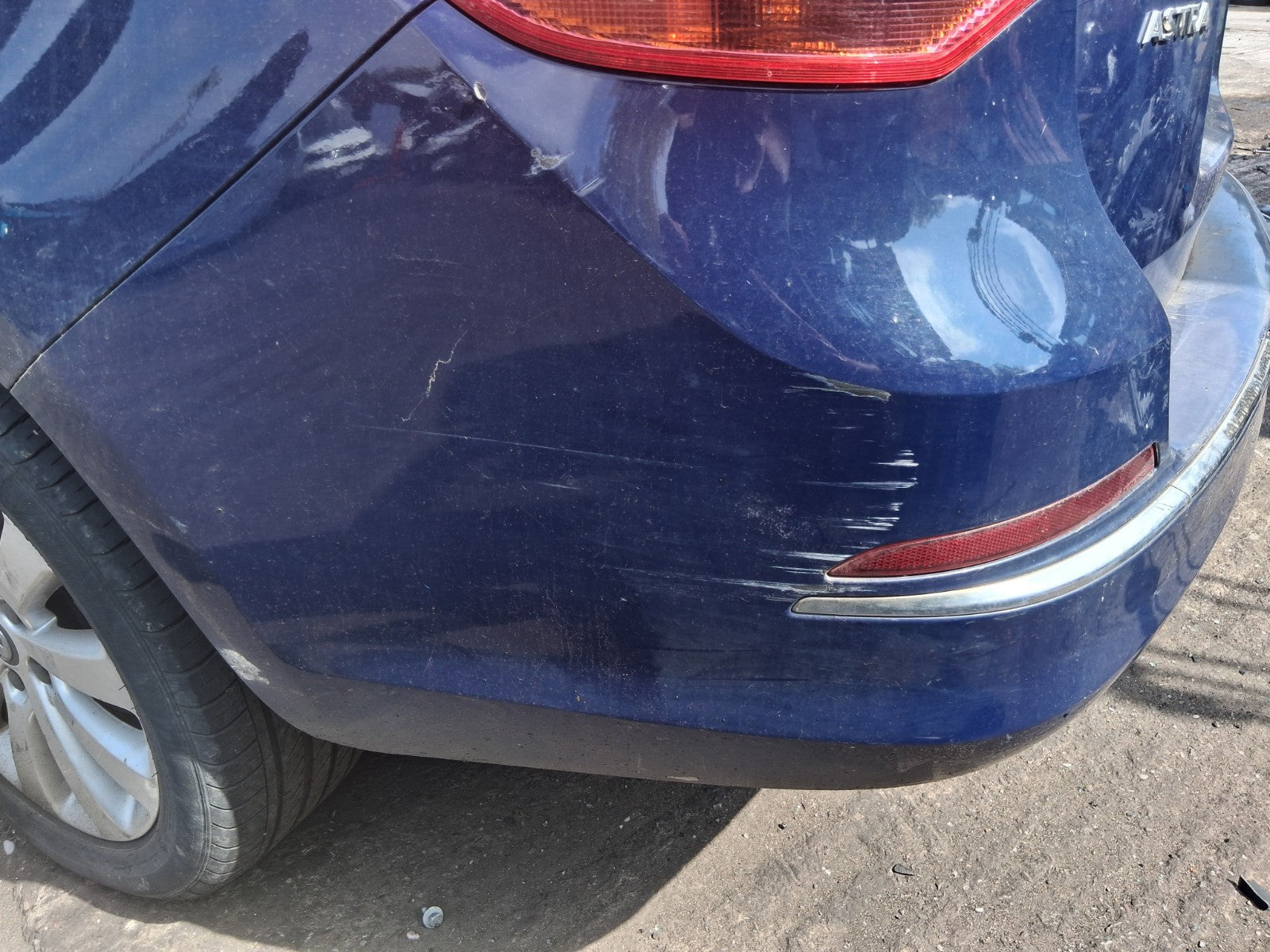 2013 VAUXHALL ASTRA J ESTATE REAR COMPLETE BUMPER BLUE