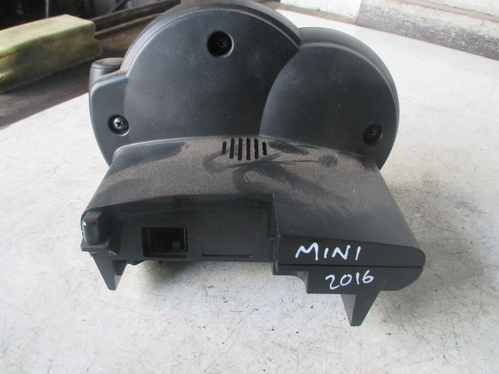 BMW MINI CLUBMAN F54 2016 2.0 DIESEL SPEEDO SPEEDOMETER 6830791
