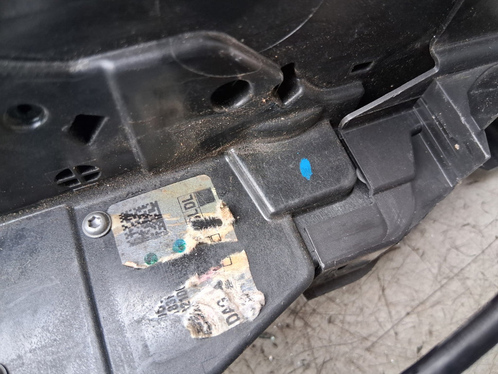VAUXHALL CORSA F 2021 NSF PASSENGER SIDE FRONT DOOR LOCK MECHANISM 9832796980