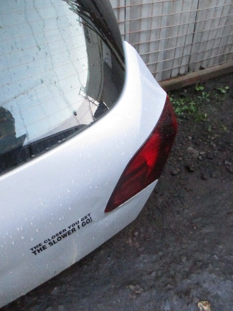 VAUXHALL ASTRA J 2012 REAR COMPLETE TAILGATE BOOTLID SEASHELL MET Z187 DENTED