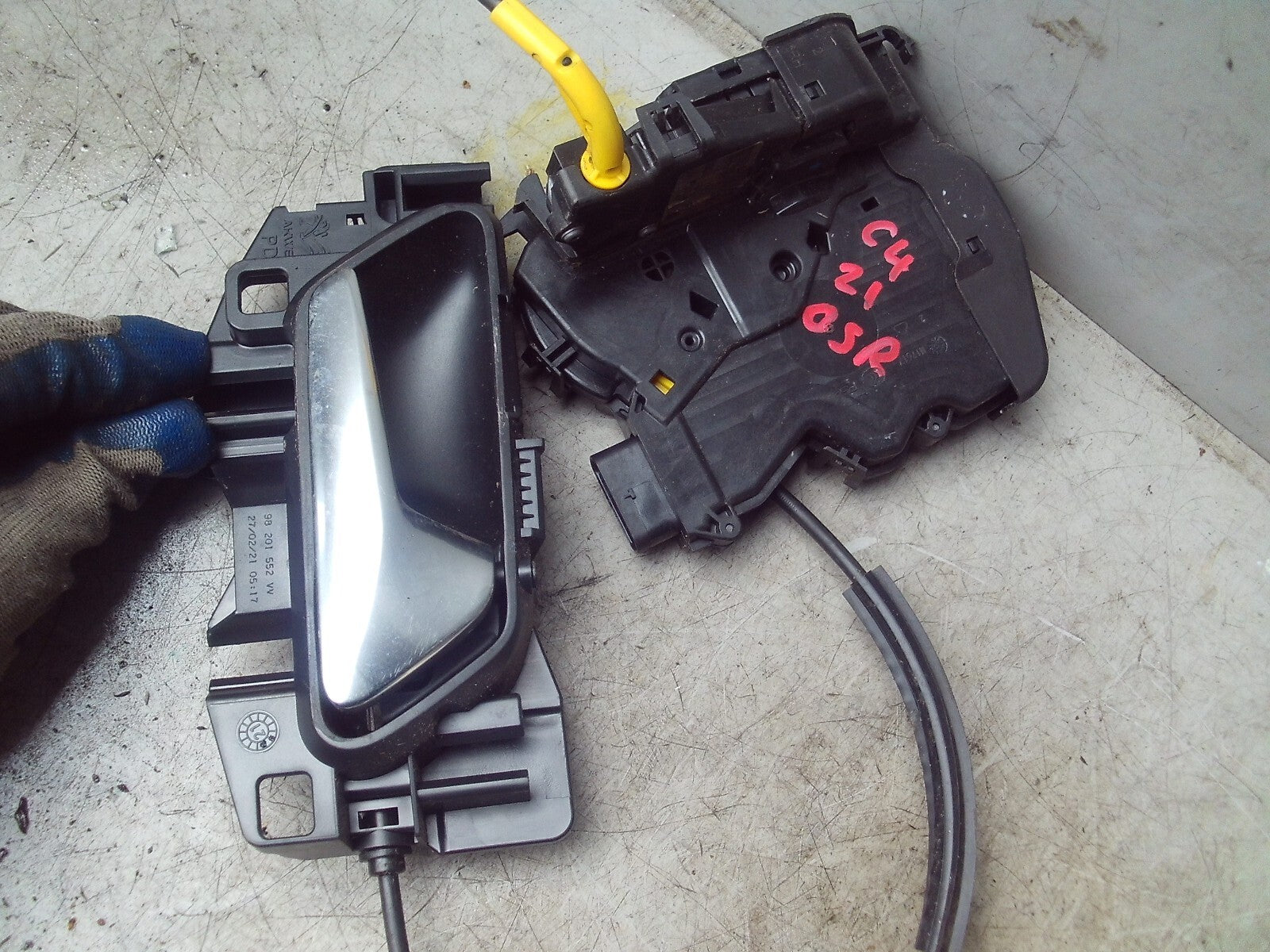 2021 CITROEN C4 MK3 OSR DRIVING SIDE REAR RIGHT SIDE DOOR LOCK HATCH 9832797680
