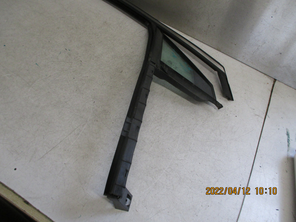 FORD MONDEO MK5 2019 OSF DRIVER FRONT DOOR QUARTER WINDOW GLASS