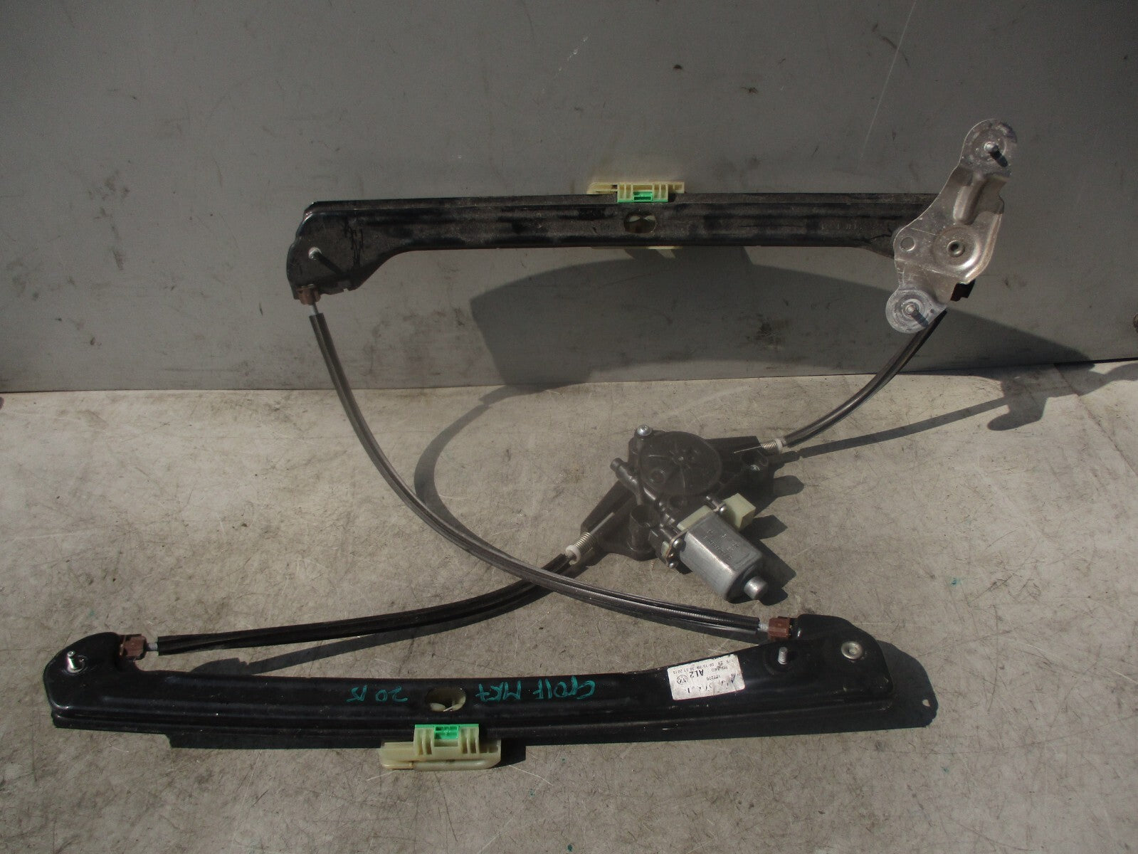 2015 VOLKSWAGEN GOLF MK7 NSF PASSENGER FRONT WINDOW MOTOR REGULATOR 5Q0959801B