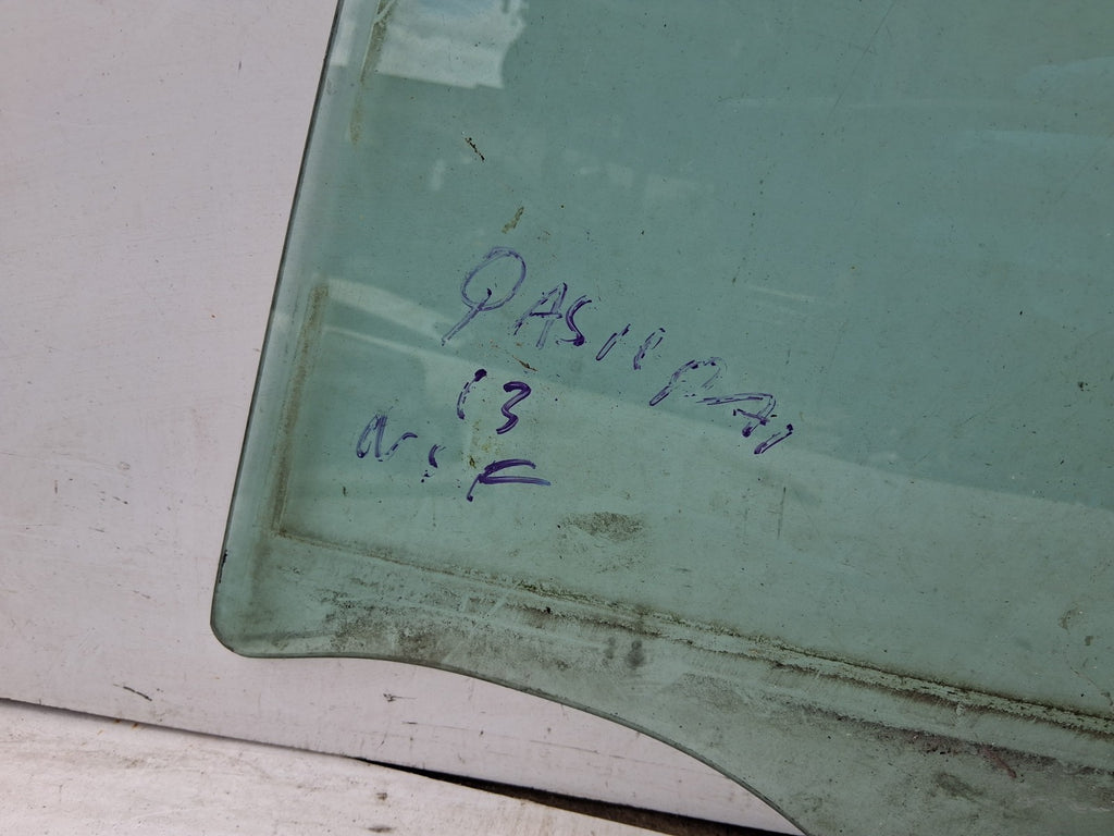 2013 NISSAN QASHQAI J10 NSF FRONT PASSENGER SIDE WINDOW GLASS