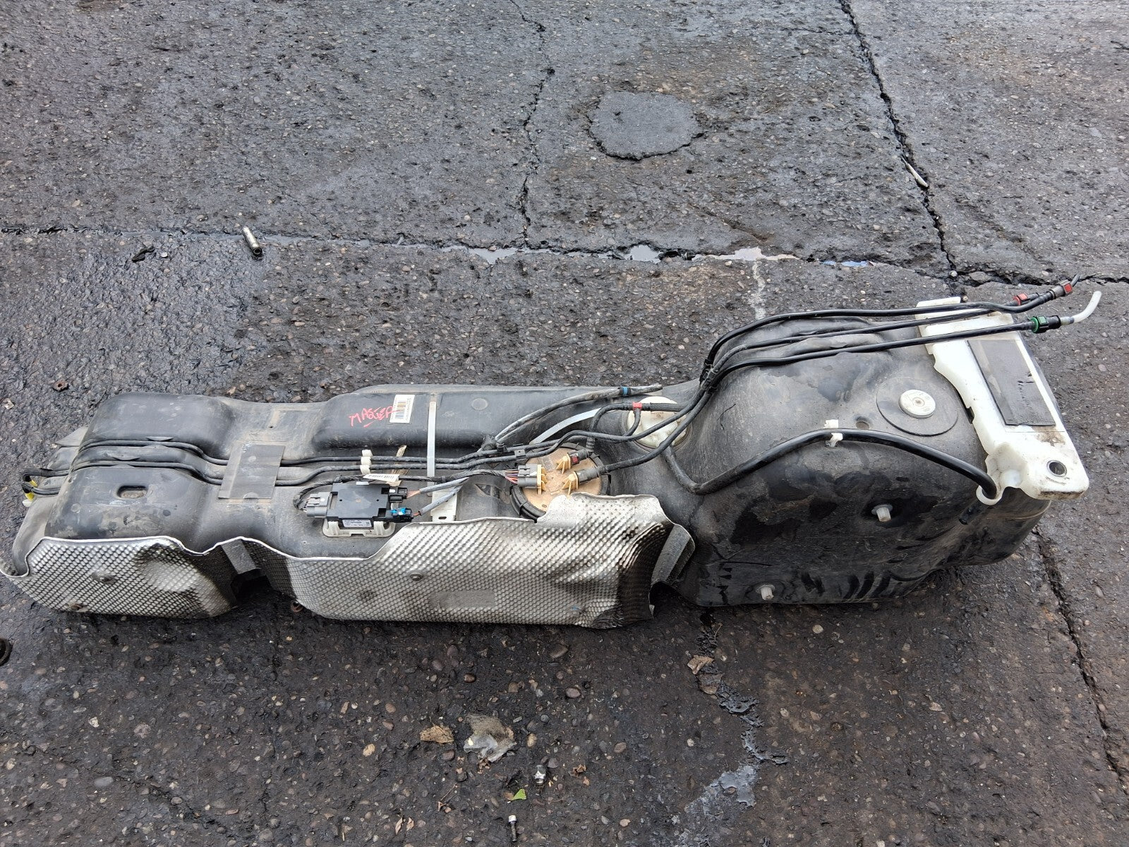 2023 RENAULT MASTER MK3 2.3 DIESEL FUEL TANK SENDER UNIT 172020772R