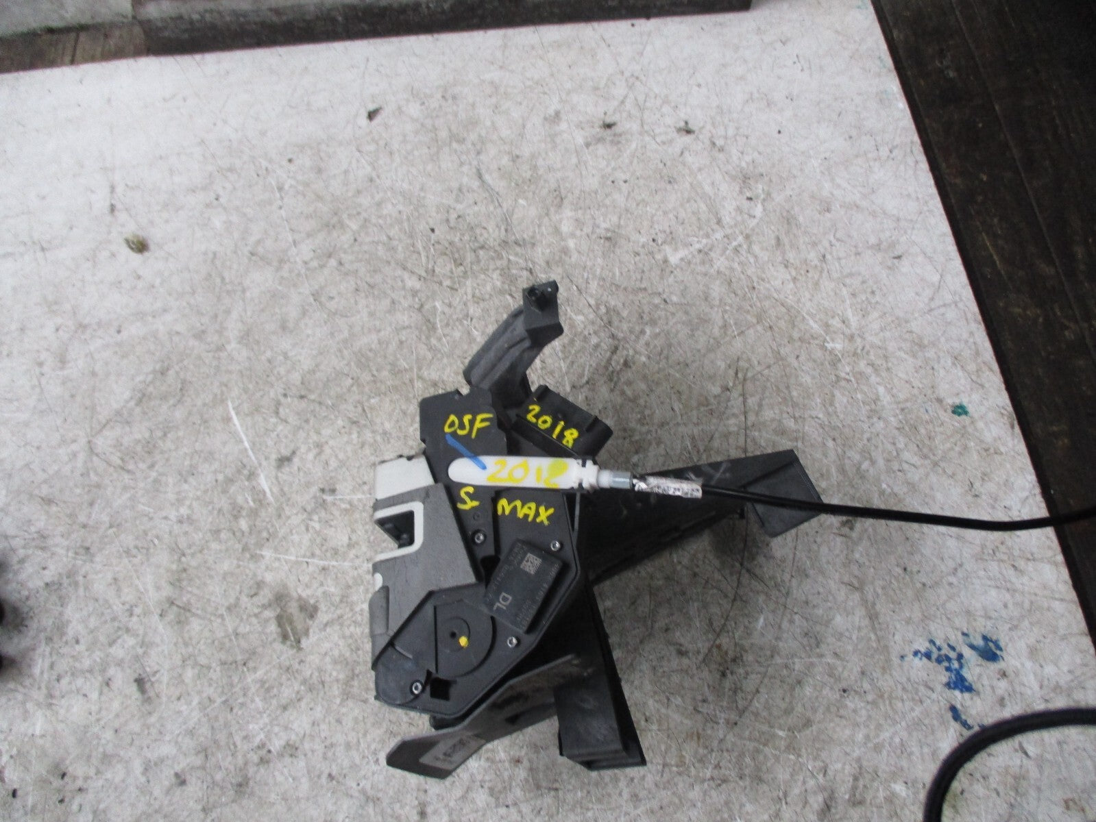 FORD S-MAX 2018 MK2 OSF DRIVER SIDE FRONT DOOR LOCK MECHNIASM EM2AR26412CC