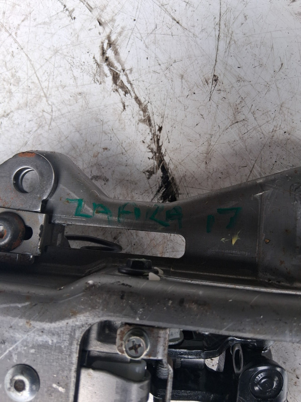 2017 VAUXHALL ZAFIRA STEERING COLUMN SURROUND COWL TRIM 422396726