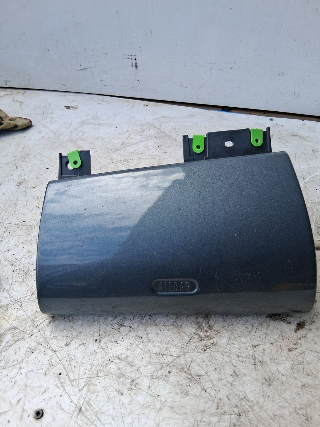 2003 MINI DASHBOARD TRIM 391100124A