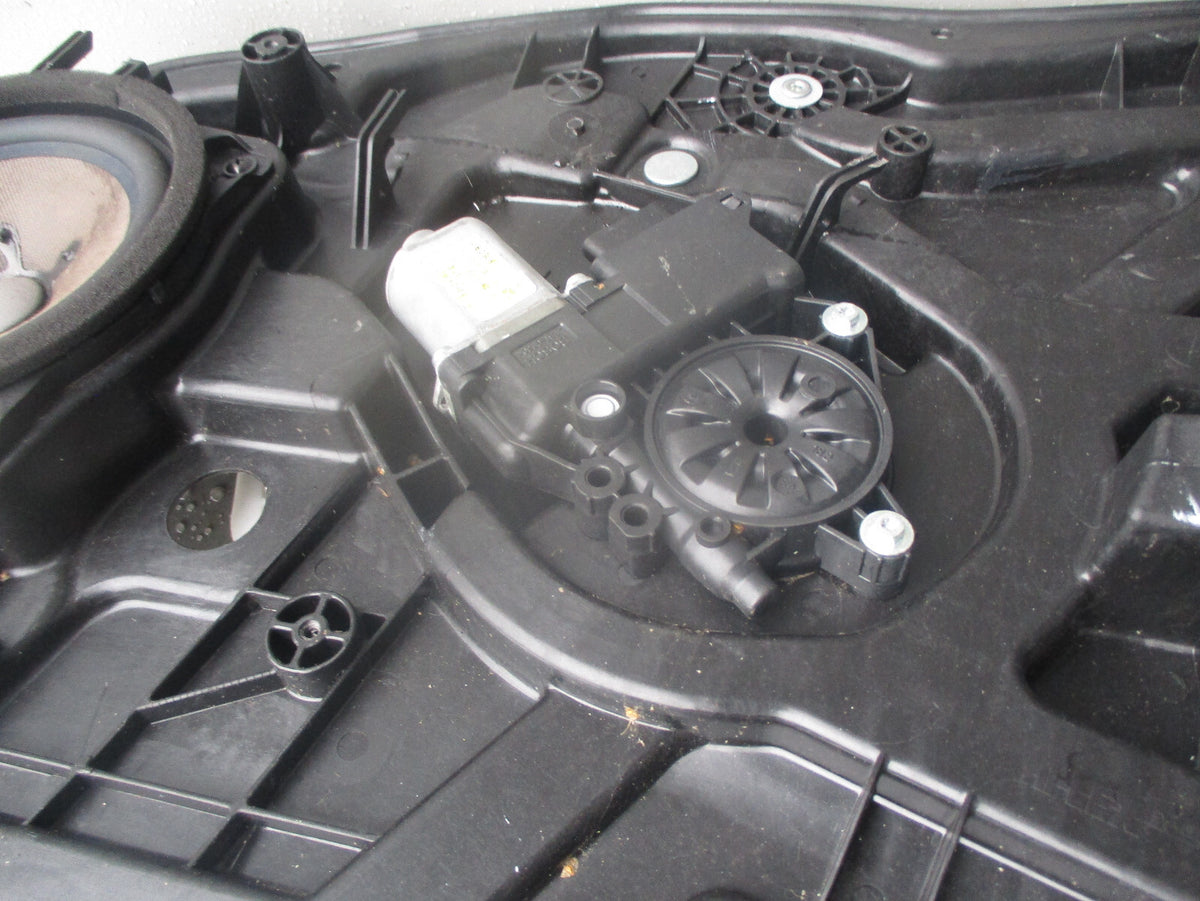 HYUNDAI I40 2015 OSF DRIVER SIDE FRONT WINDOW REGULATOR & MOTOR 824603Z010