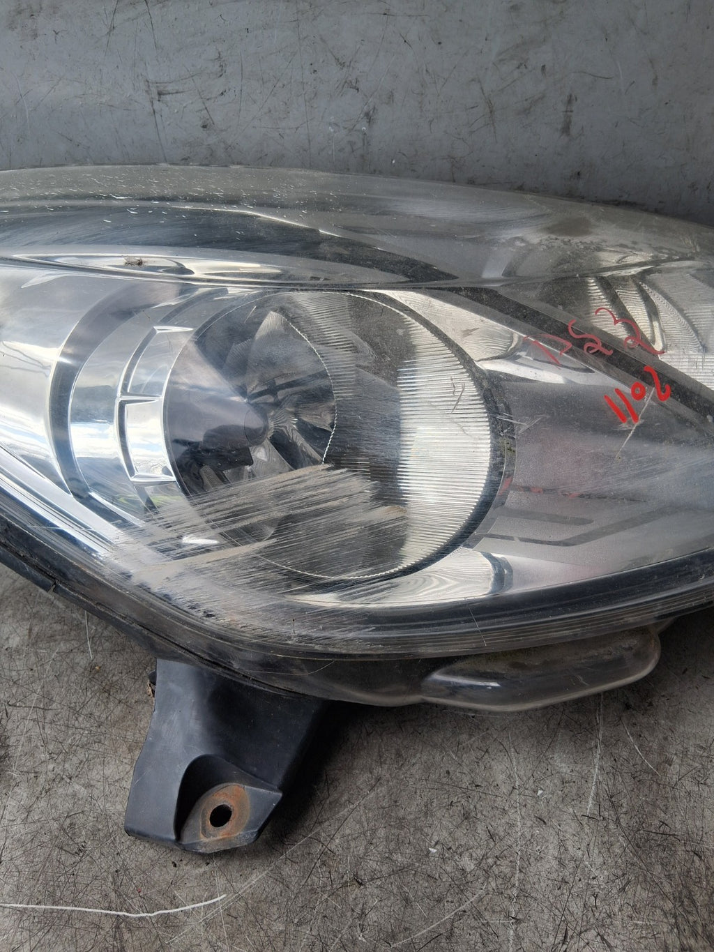 CITROEN DS3 2014 OSF DRIVER SIDE FRONT RIGHT HEADLIGHT 085521134R