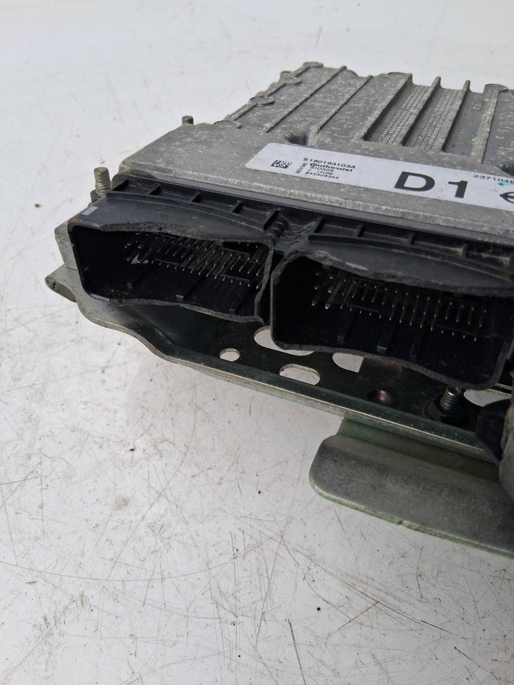 NISSAN QASHQAI MK2 2015 ENGINE CONTROL UNIT ECU S180193103A