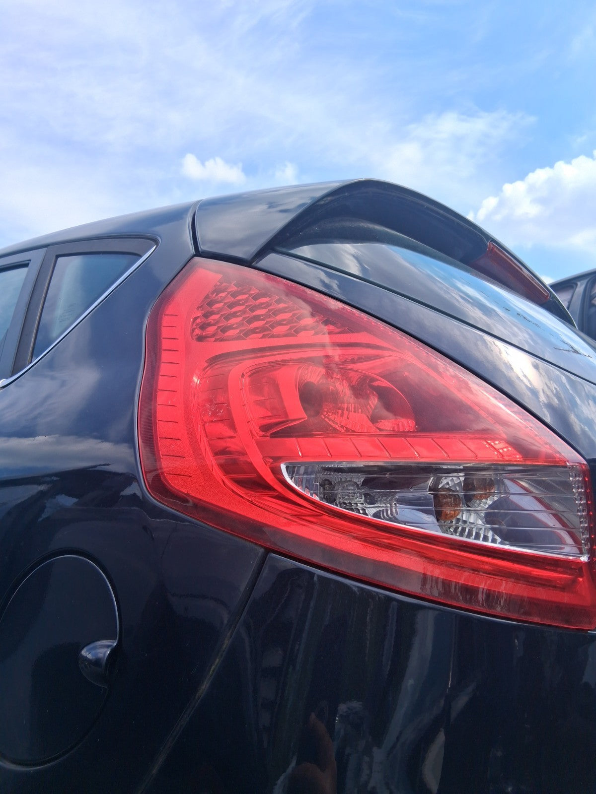 2012 FORD FIESTA ZETEC MK7 5 DOOR NSR PASSENGER SIDE REAR LEFT TAIL LIGHT