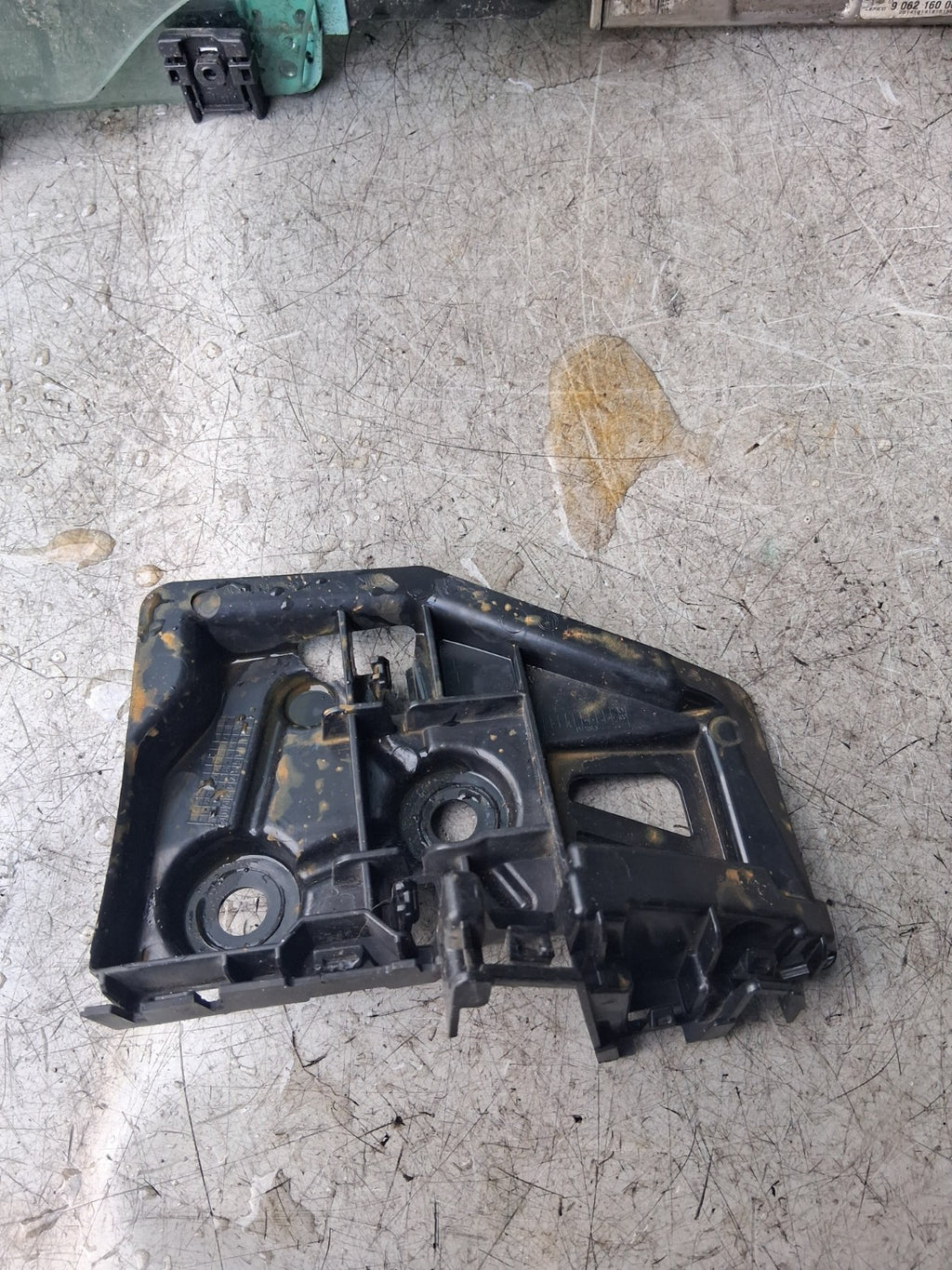 2023 VOLKSWAGEN TIGUAN BUMPER BRACKET HOLDER 5NA807393A