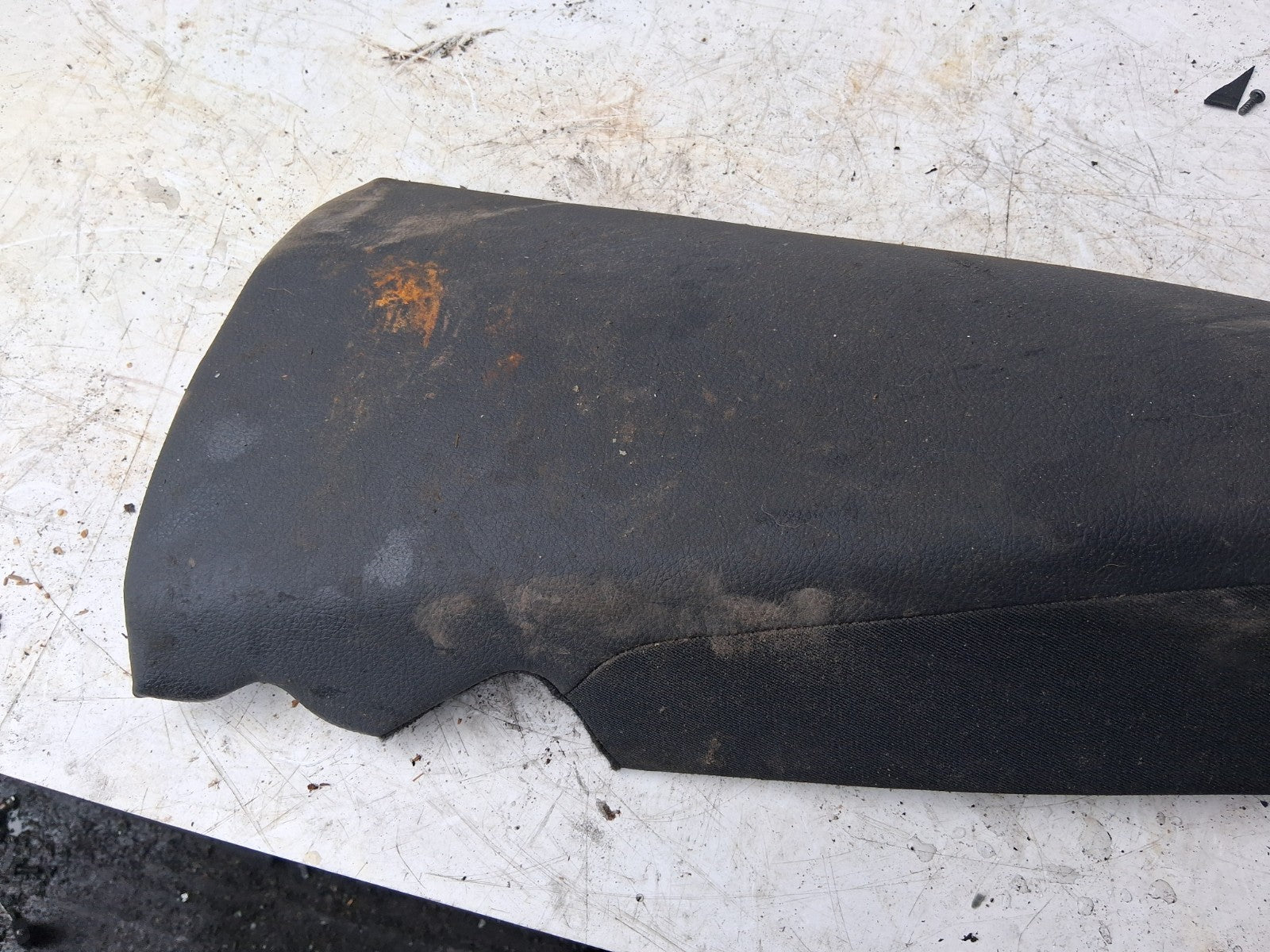 2024 BMW 2 SERIES F44 OSR DRIVER SIDE REAR RIGHT SEAT TRIM 9495106