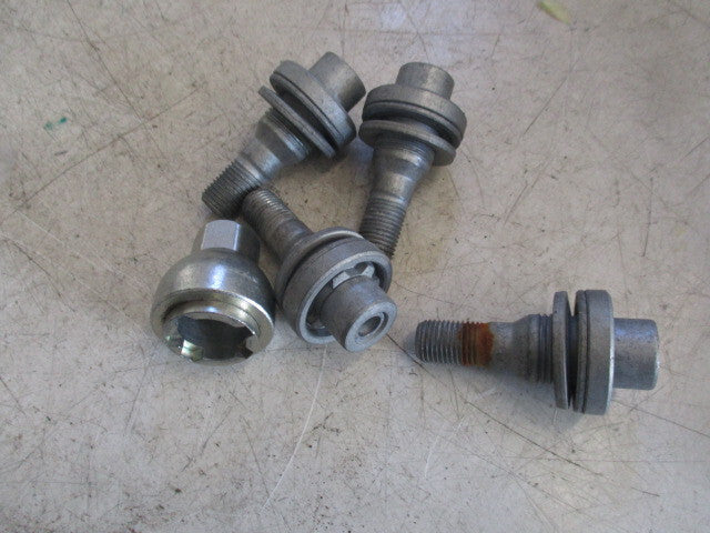 2020 PEUGEOT CITROEN MK3 WHEEL LOCKING NUT & KEY