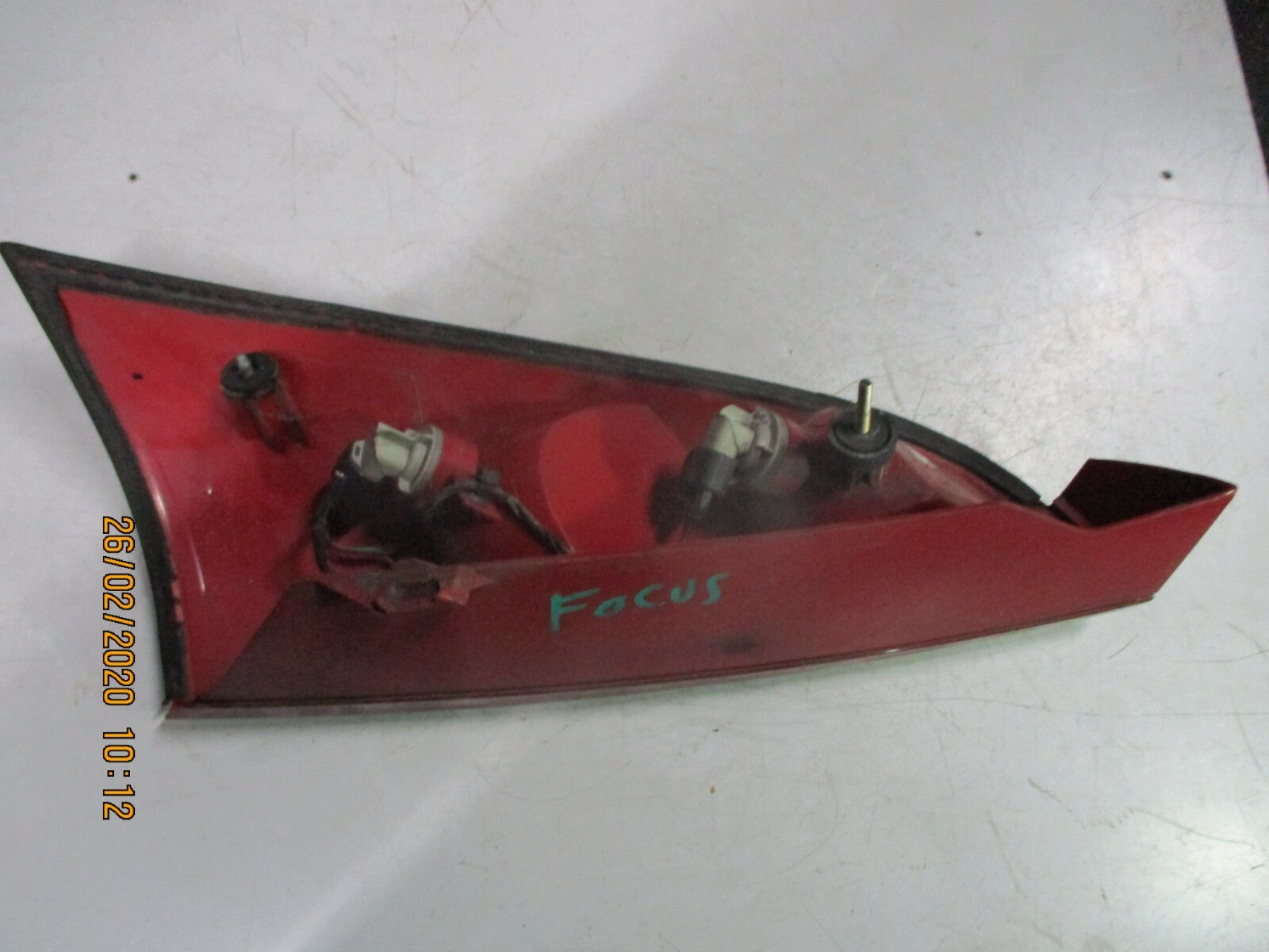 FORD FOCUS MK1 2001 NSR PASSENGER SIDE REAR BRAKE TAIL LIGHT CLUSTER ASSEMBLY