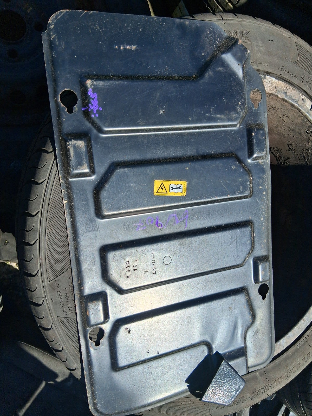 2024 MERCEDES SPRINTER BATTERY CLAMP COVER 9066840118