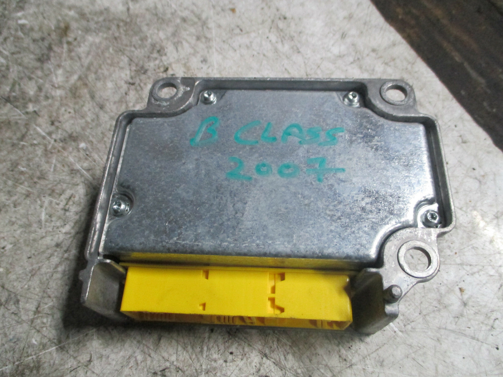MERCEDES B CLASS W245 2007 MANUAL SAFETY BAG CONTROL MODULE A1698201085