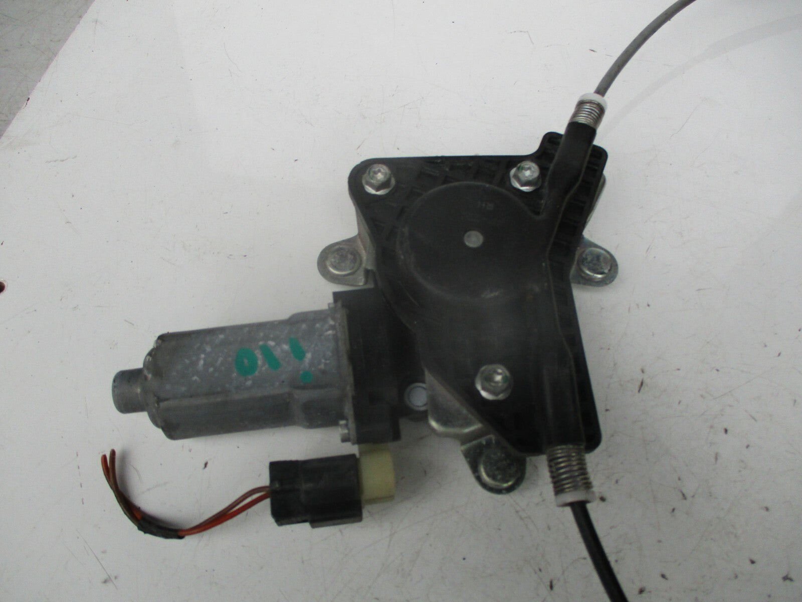 HYUNDAI I10 2009 5 DOOR OSF DRIVER SIDE FRONT WINDOW REGULATOR MOTOR ASSEMBLY