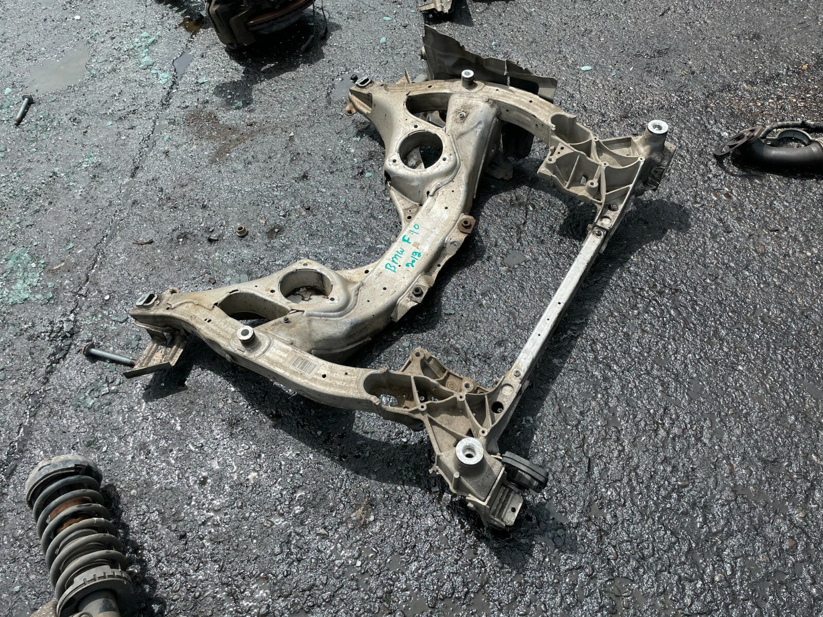 2012 BMW 5 SERIES F10 2.0 DIESEL 520D FRONT SUB FRAME SUBFRAME CRADLE AXLE