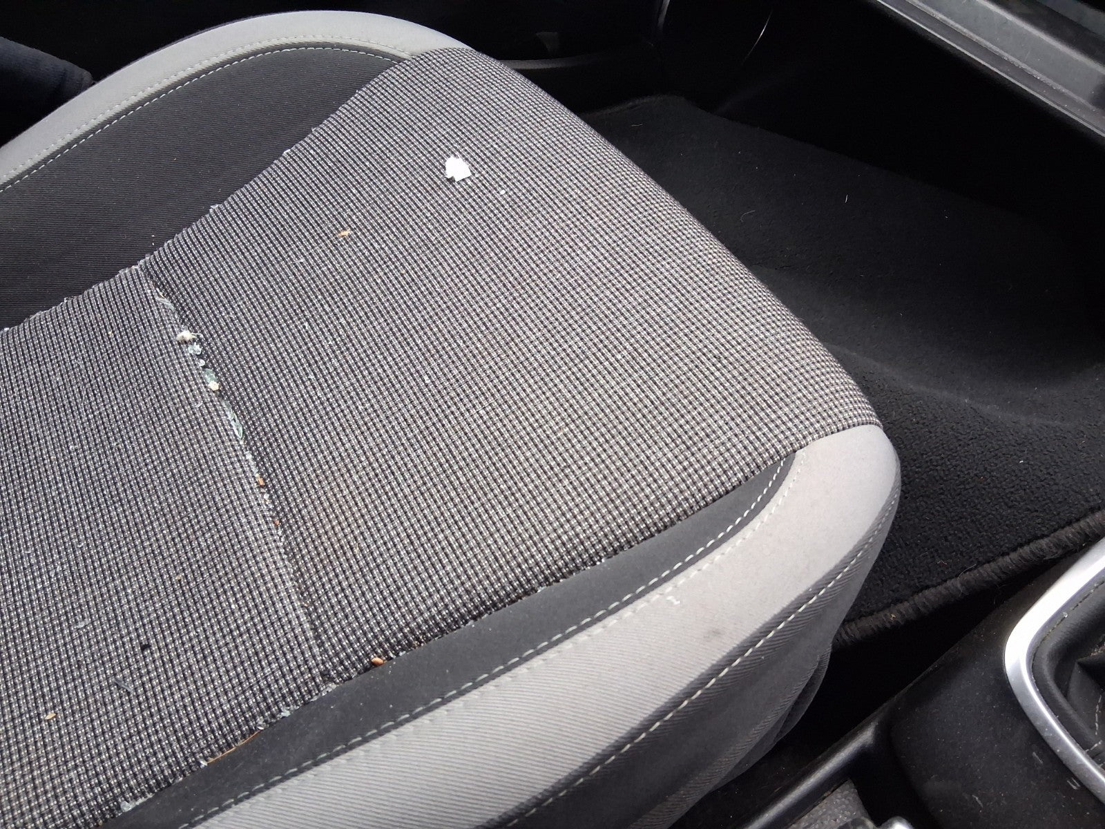 TOYOTA YARIS MK3 2019 NSF PASSENGER SIDE FRONT COMPLETE SEAT FABRIC