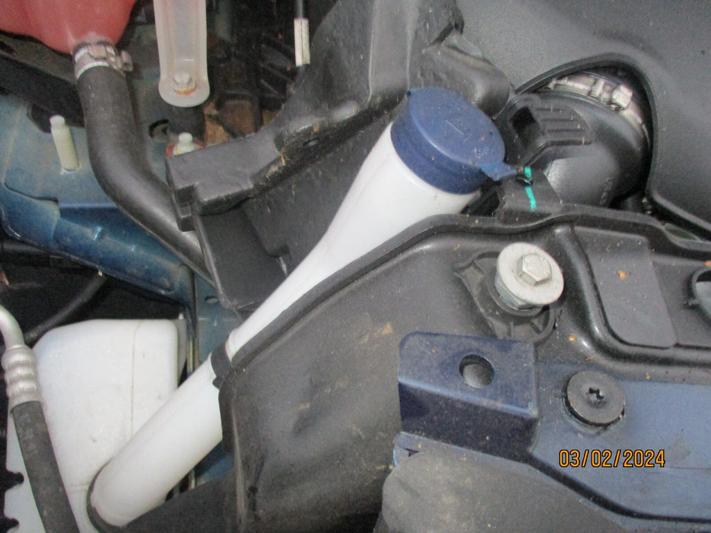 FIAT PANDA MK3 2017 WINDSCREEN WASHER WATER BOTTLE RESERVOIR