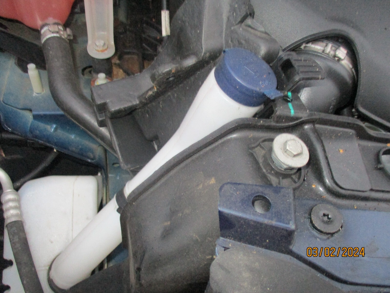 FIAT PANDA MK3 2017 WINDSCREEN WASHER WATER BOTTLE RESERVOIR