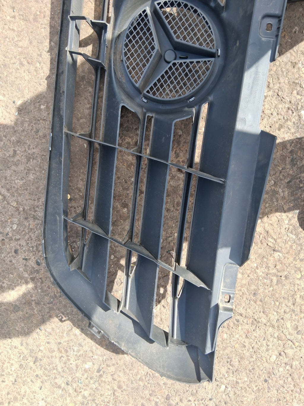 2021 MERCEDES SPRINTER W907 FRONT BUMPER WITH GRILL & BADGE GRILLE A9108852600