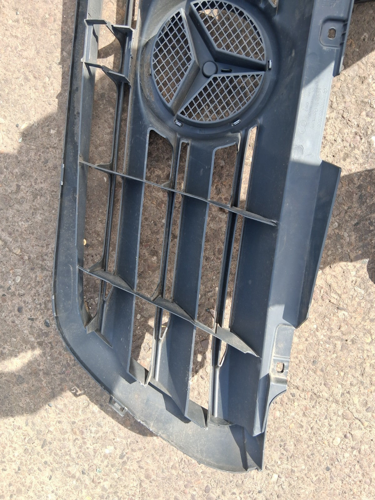 2021 MERCEDES SPRINTER W907 FRONT BUMPER WITH GRILL & BADGE GRILLE A9108852600
