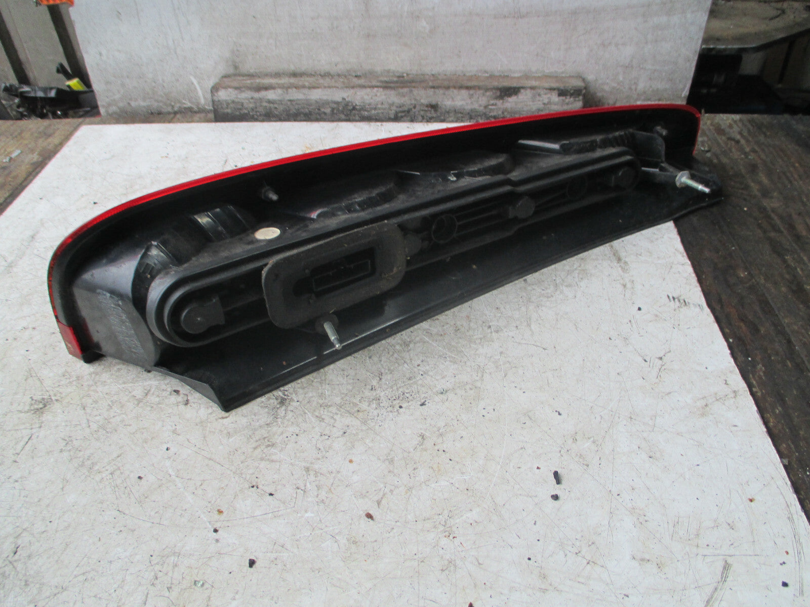 FORD FOCUS C MAX MK1 2004 OSR DRIVER SIDE REAR TAIL LIGHT
